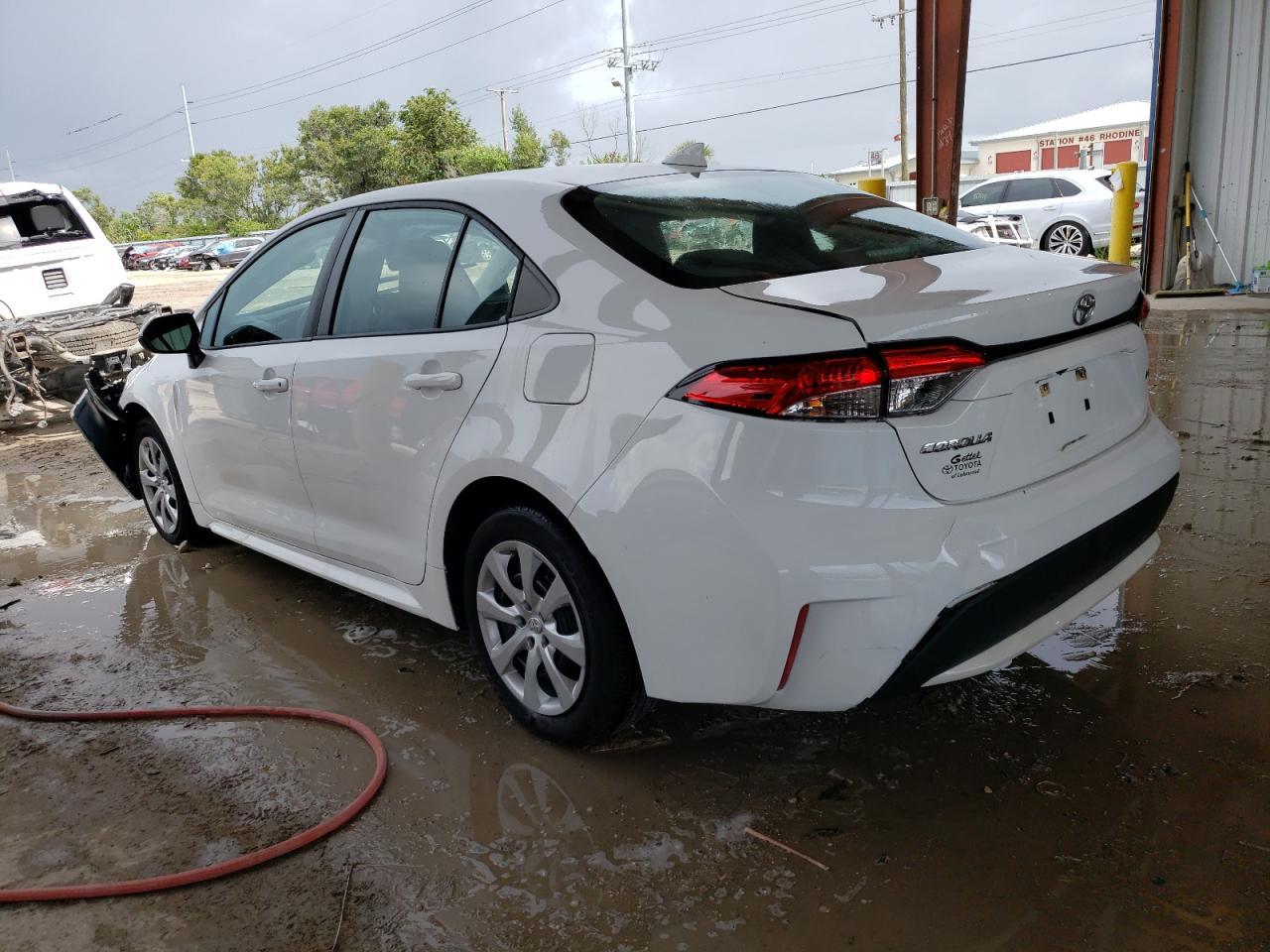 2020 TOYOTA COROLLA LE - Image 2