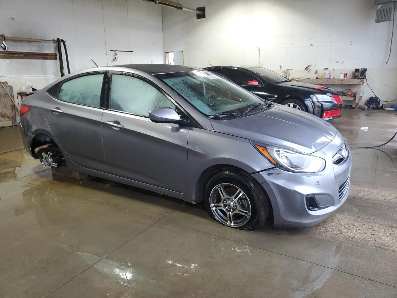 2014 HYUNDAI ACCENT GLS - Image 4