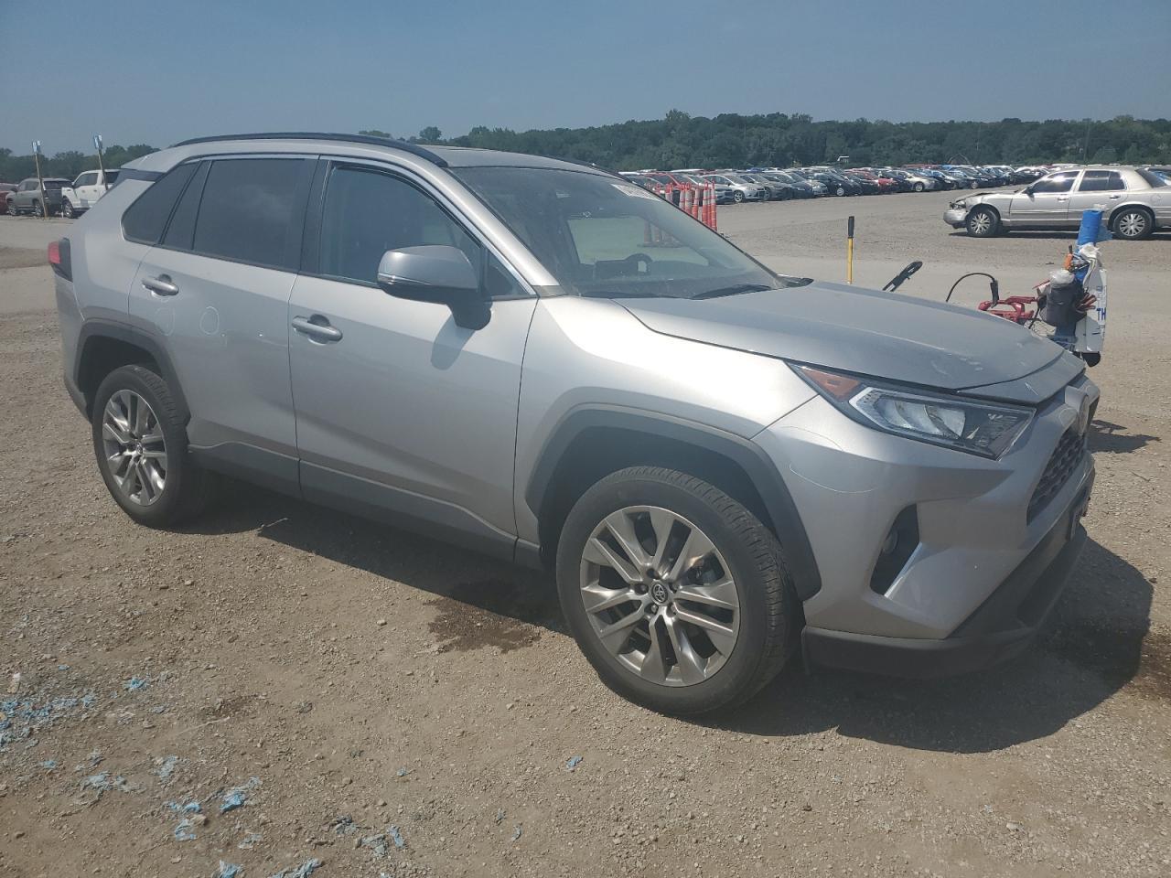 2019 TOYOTA RAV4 XLE P - Image 4