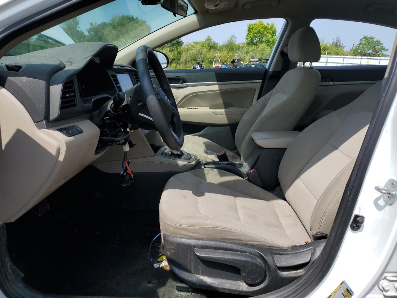 2019 HYUNDAI ELANTRA SE - Фото 7