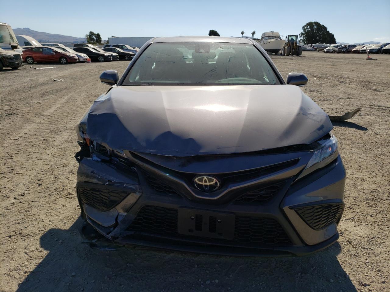 2021 TOYOTA CAMRY SE - Image 5