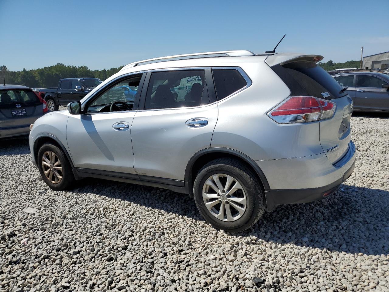 2015 NISSAN ROGUE S - Image 2