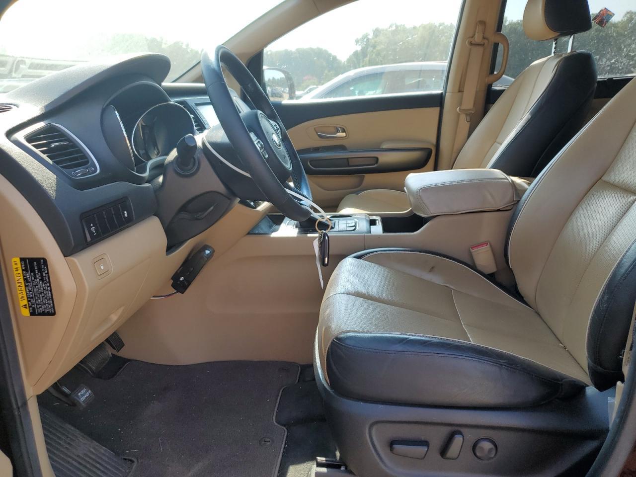 2017 KIA SEDONA LX - Фото 7