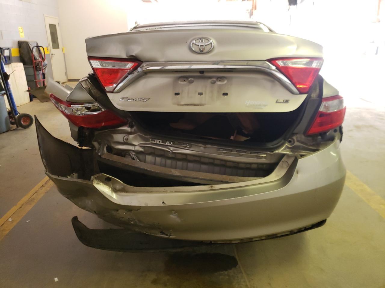 2015 TOYOTA CAMRY LE - Image 6