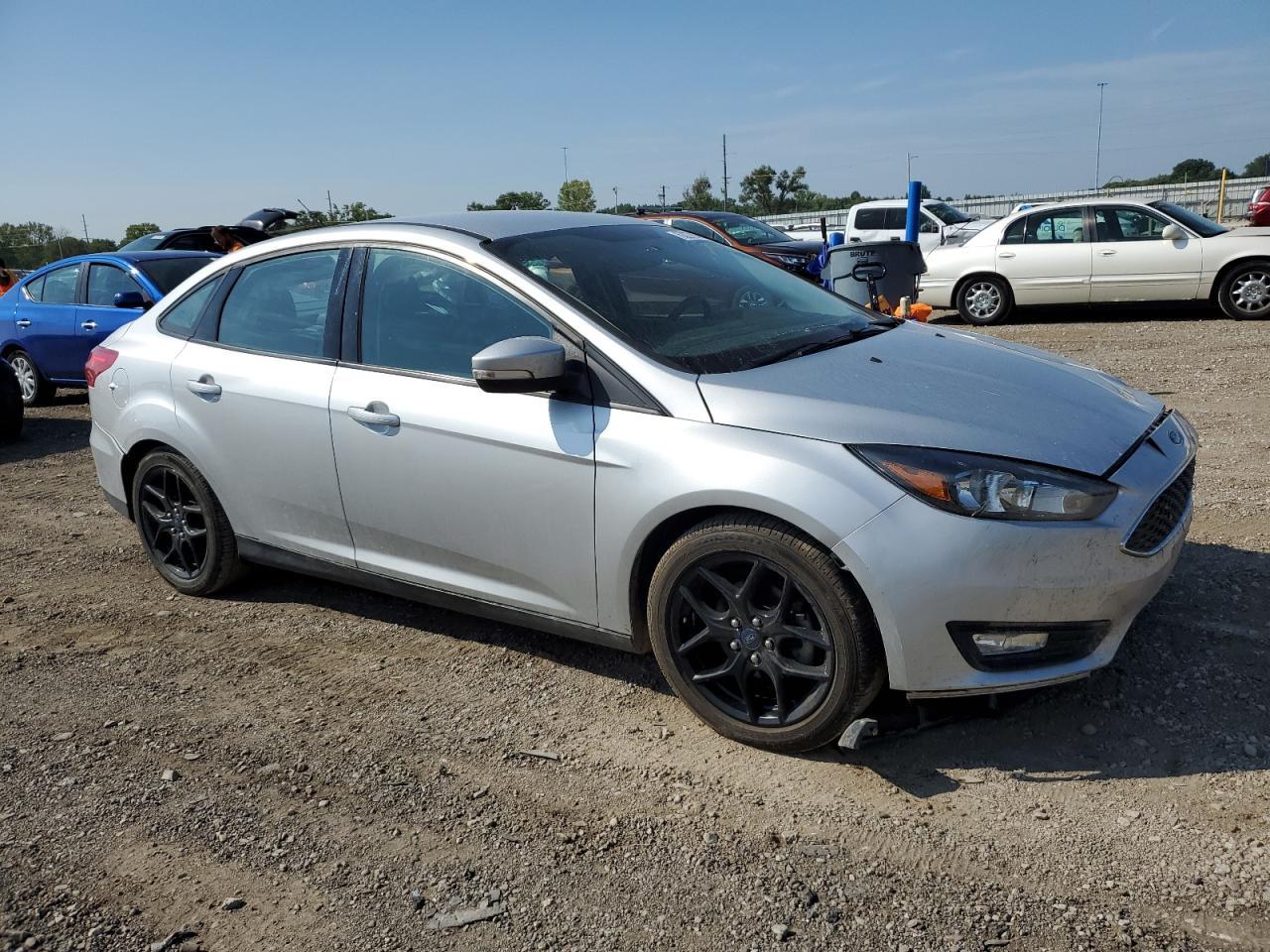 2016 FORD FOCUS SE - Фото 4