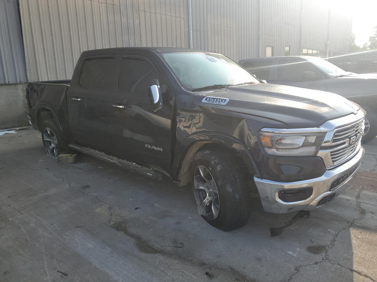 2019 RAM 1500 LARAM - Фото 4