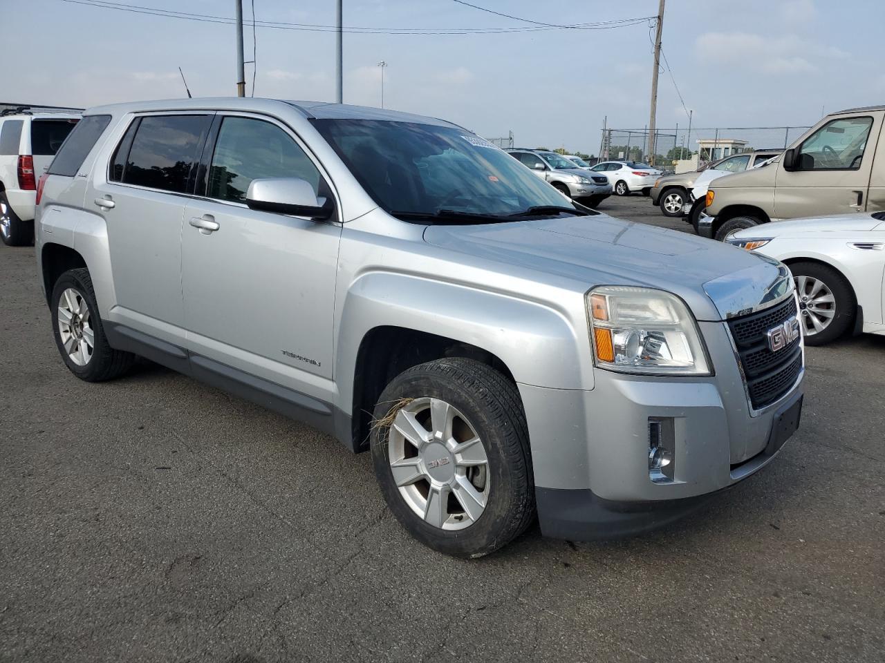 2013 GMC TERRAIN SL - Фото 4