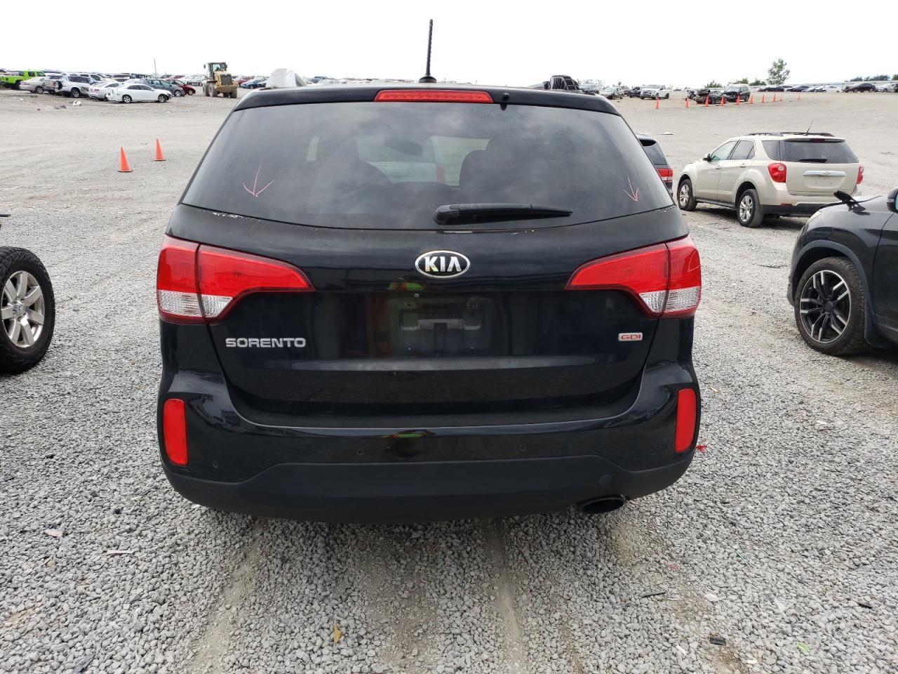 2015 KIA SORENTO LX - Image 6