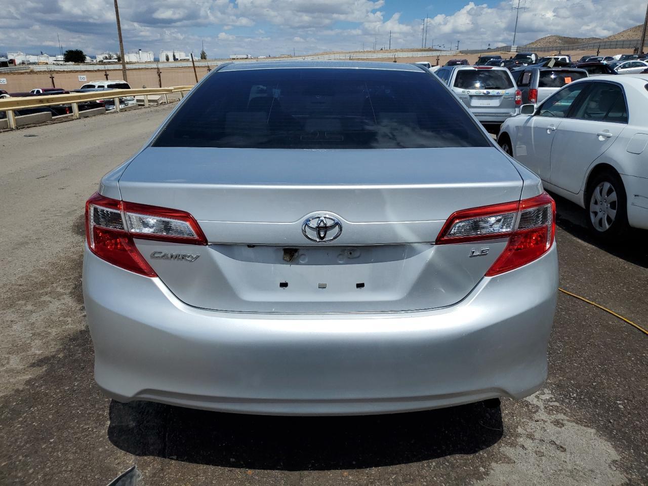 2014 TOYOTA CAMRY L - Фото 6