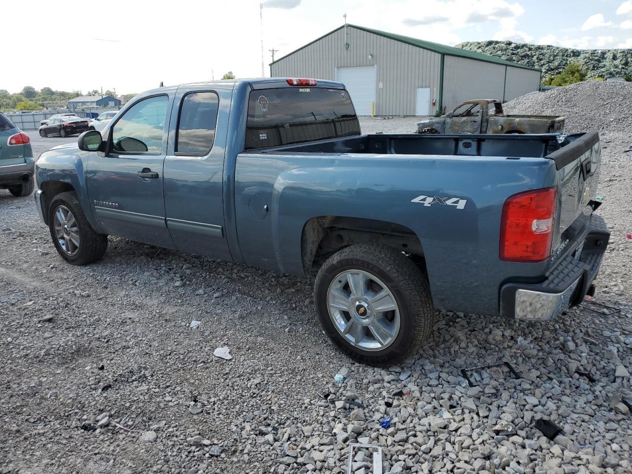 2012 CHEVROLET SILVERADO - Фото 2