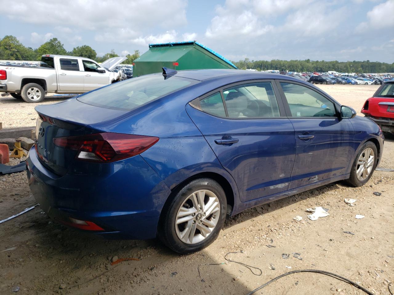 2019 HYUNDAI ELANTRA SE - Фото 3