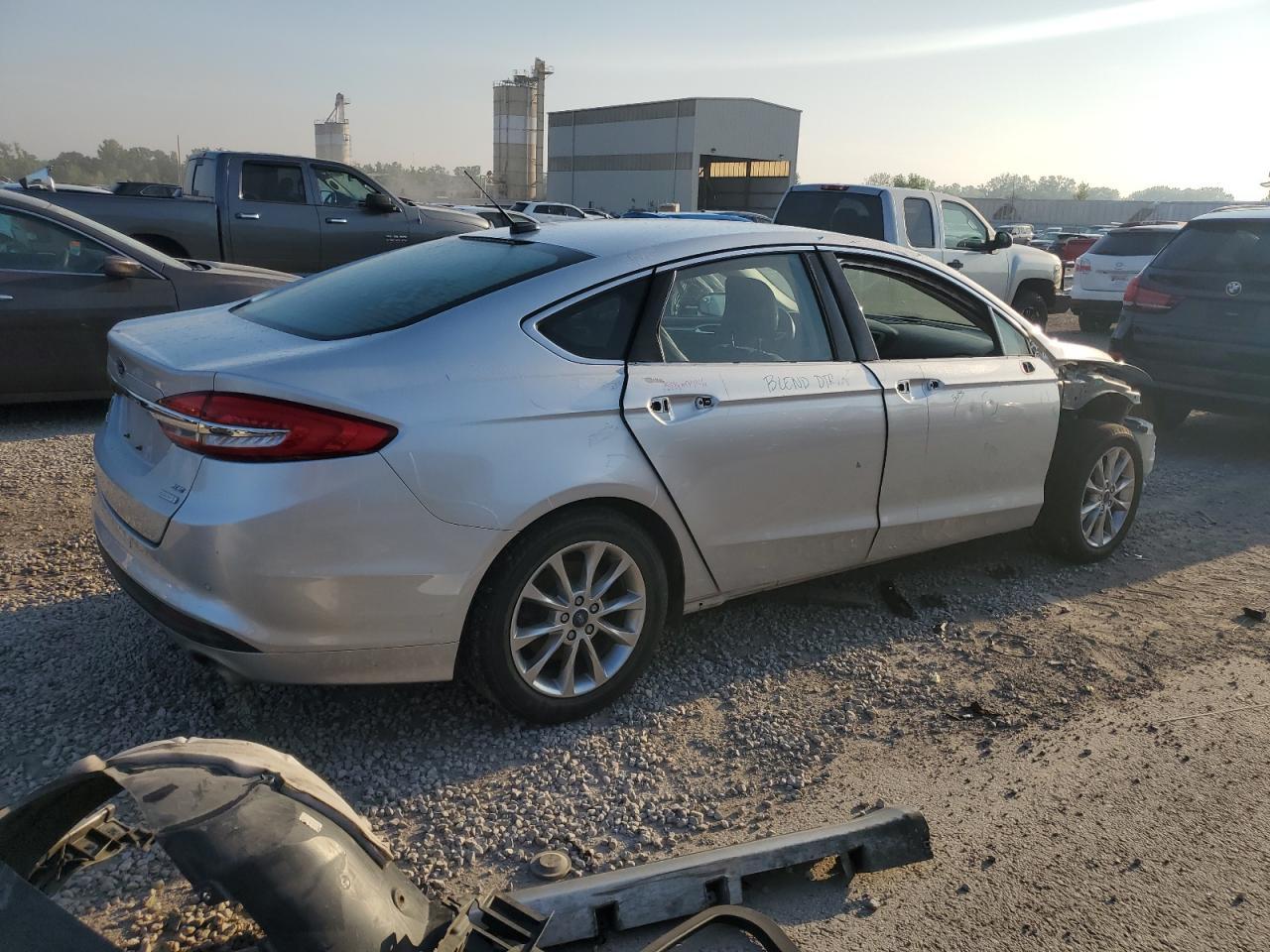 2017 FORD FUSION SE - Фото 3