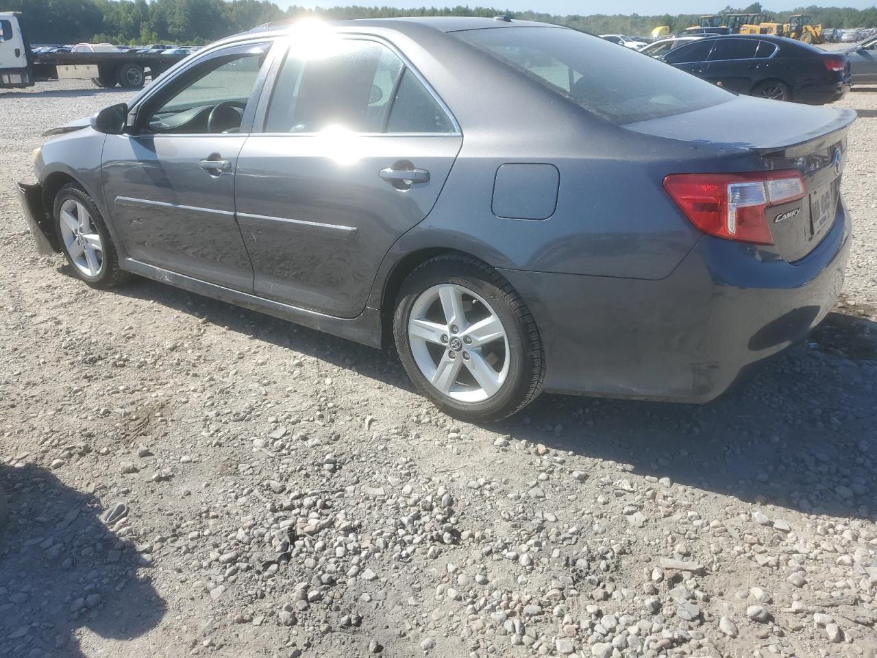 2012 TOYOTA CAMRY BASE - Фото 2