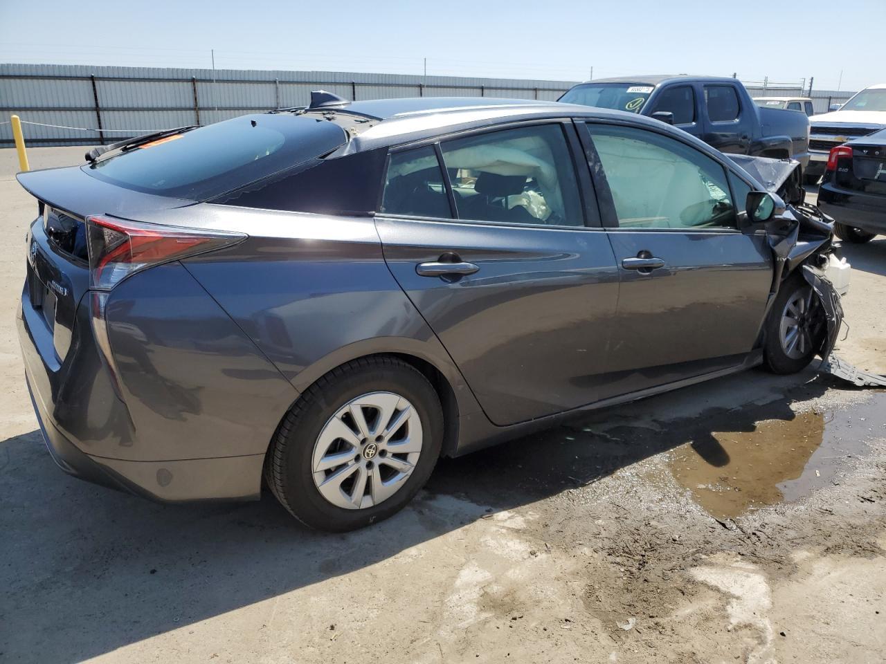 2016 TOYOTA PRIUS - Фото 3