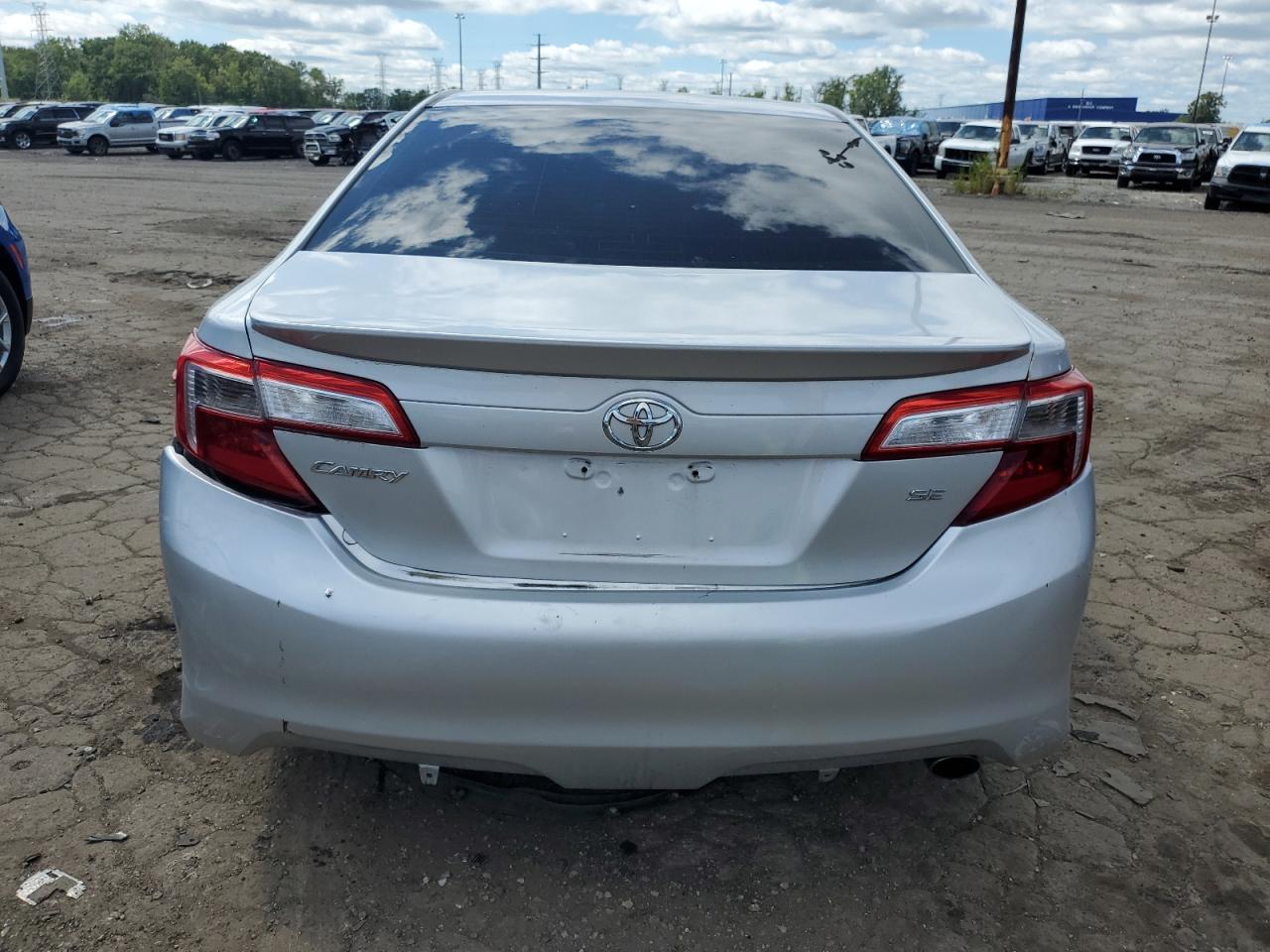 2013 TOYOTA CAMRY L - Фото 6
