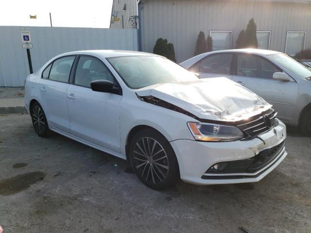 2016 Volkswagen Jetta Sport - Image 4