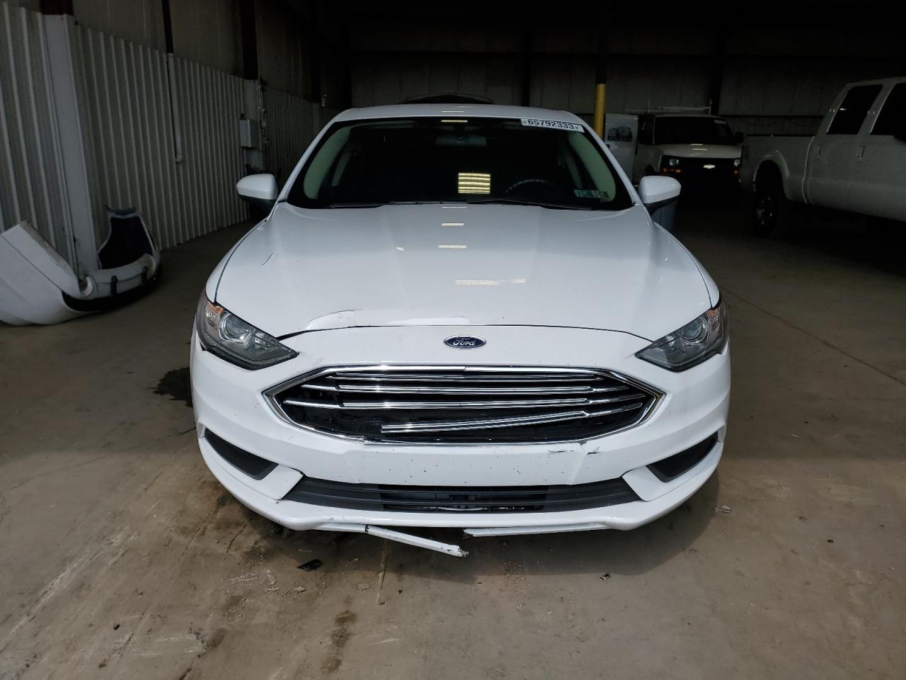 2017 FORD FUSION SE - Image 5