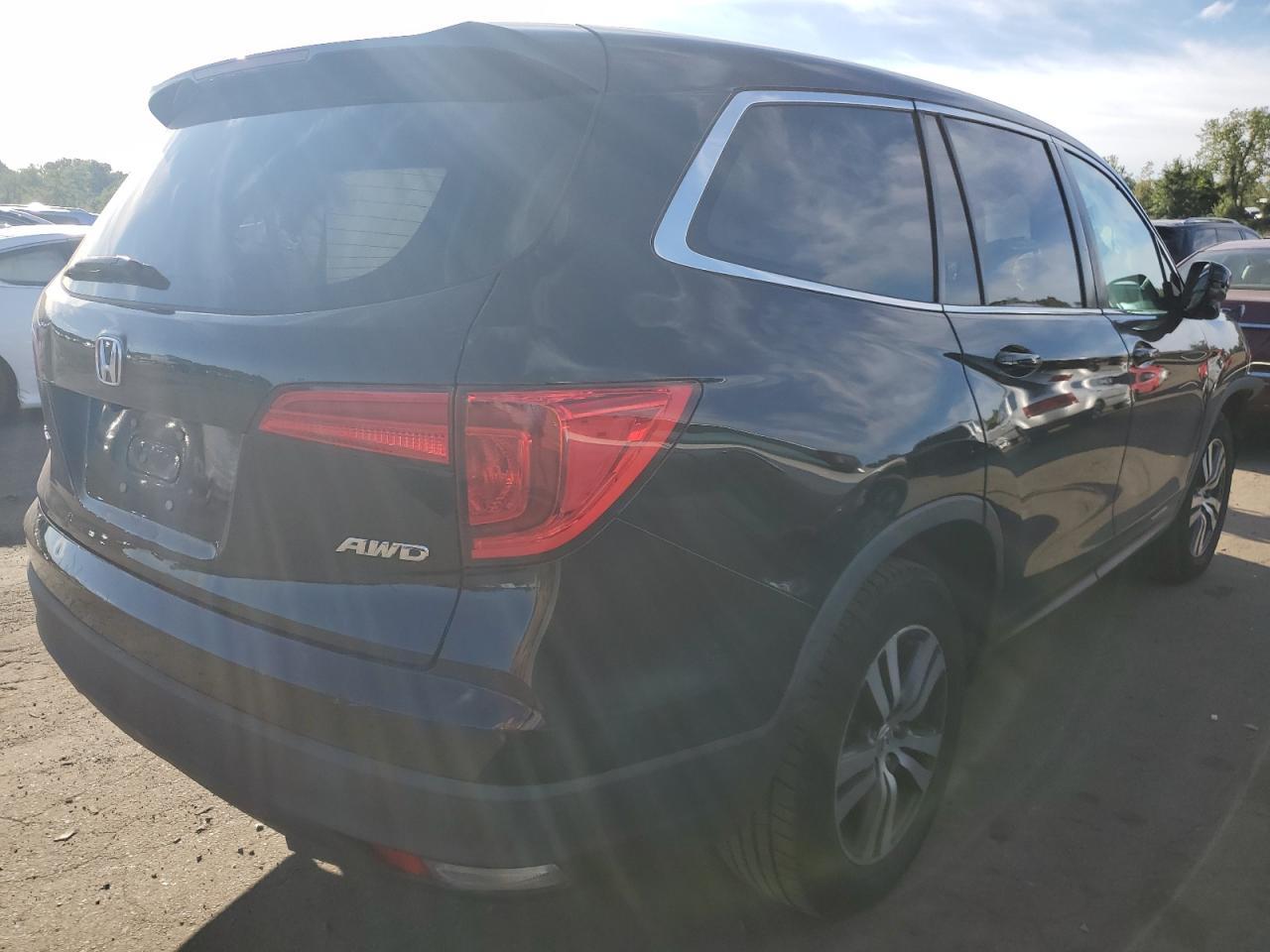 2017 HONDA PILOT EXL - Image 3