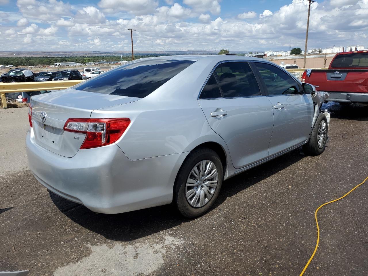 2014 TOYOTA CAMRY L - Фото 3