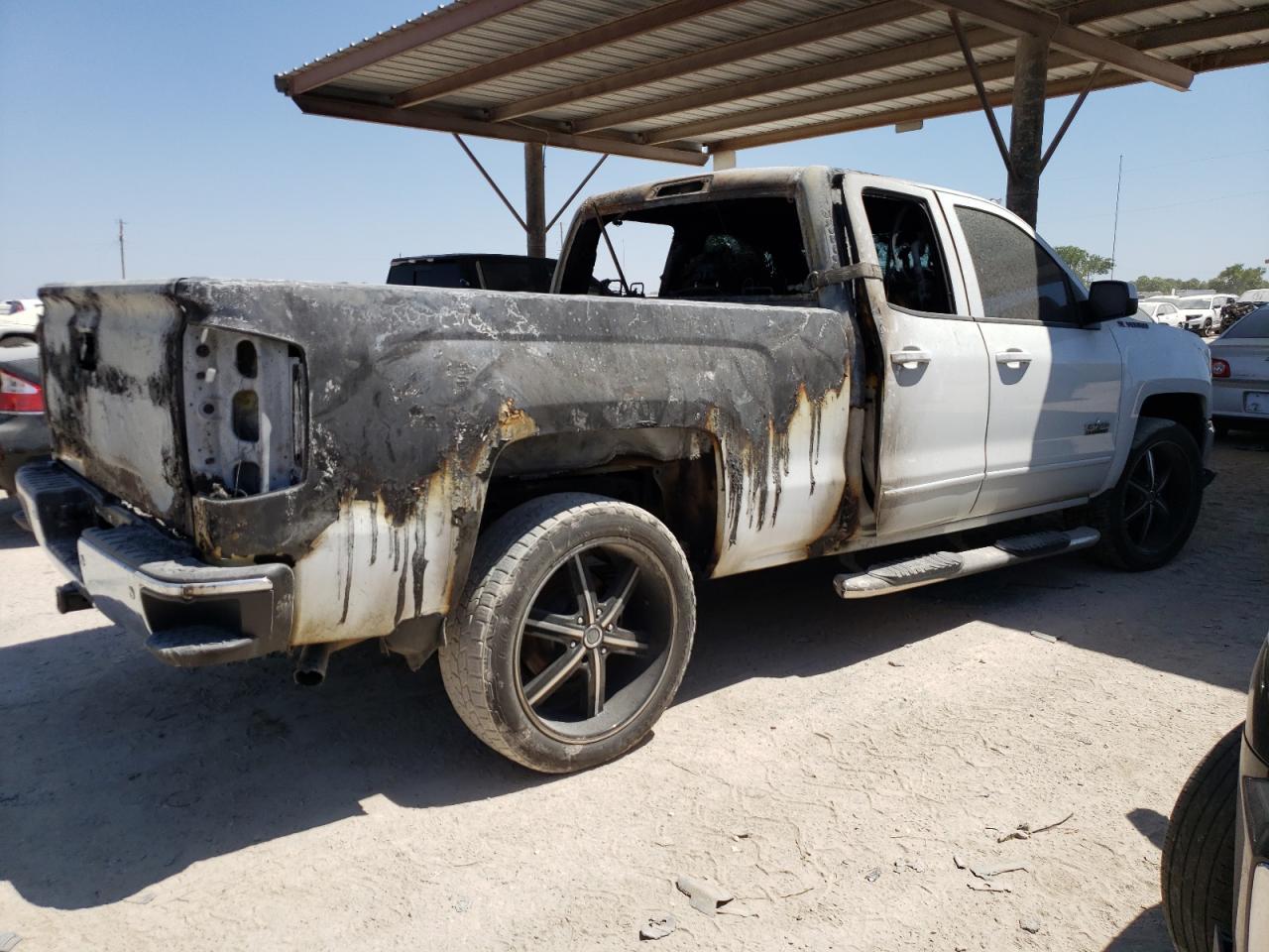 2016 CHEVROLET SILVERADO - Image 3