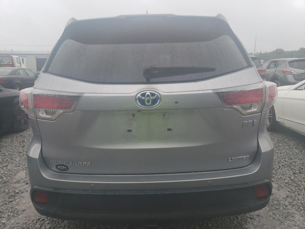 2015 TOYOTA HIGHLANDER - Image 6