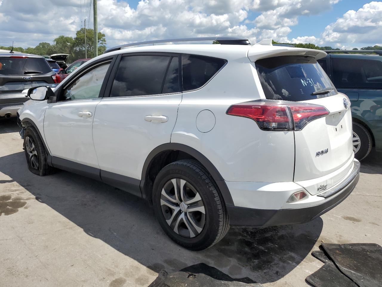 2018 TOYOTA RAV4 LE - Image 2