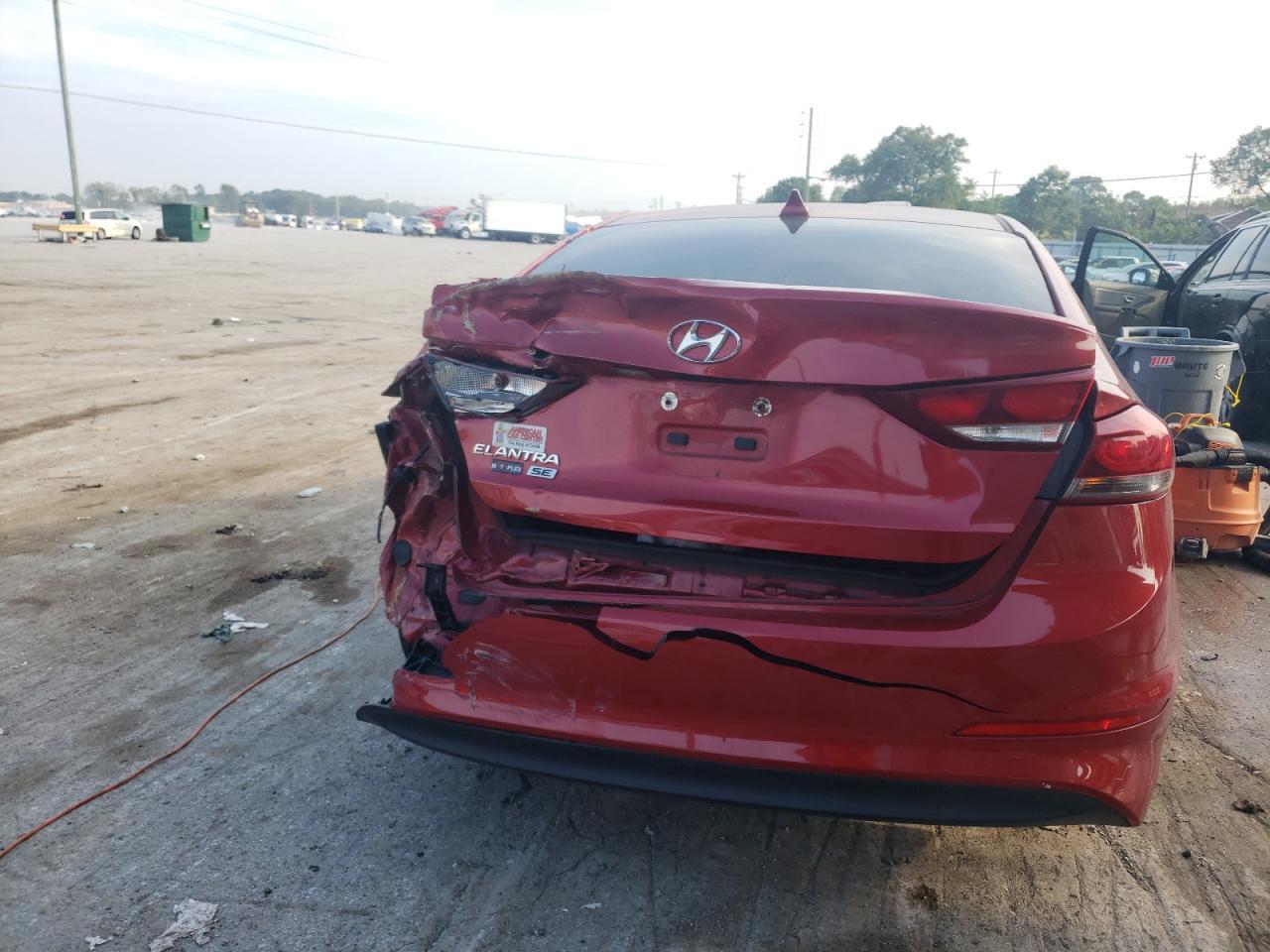2017 HYUNDAI ELANTRA SE - Фото 6