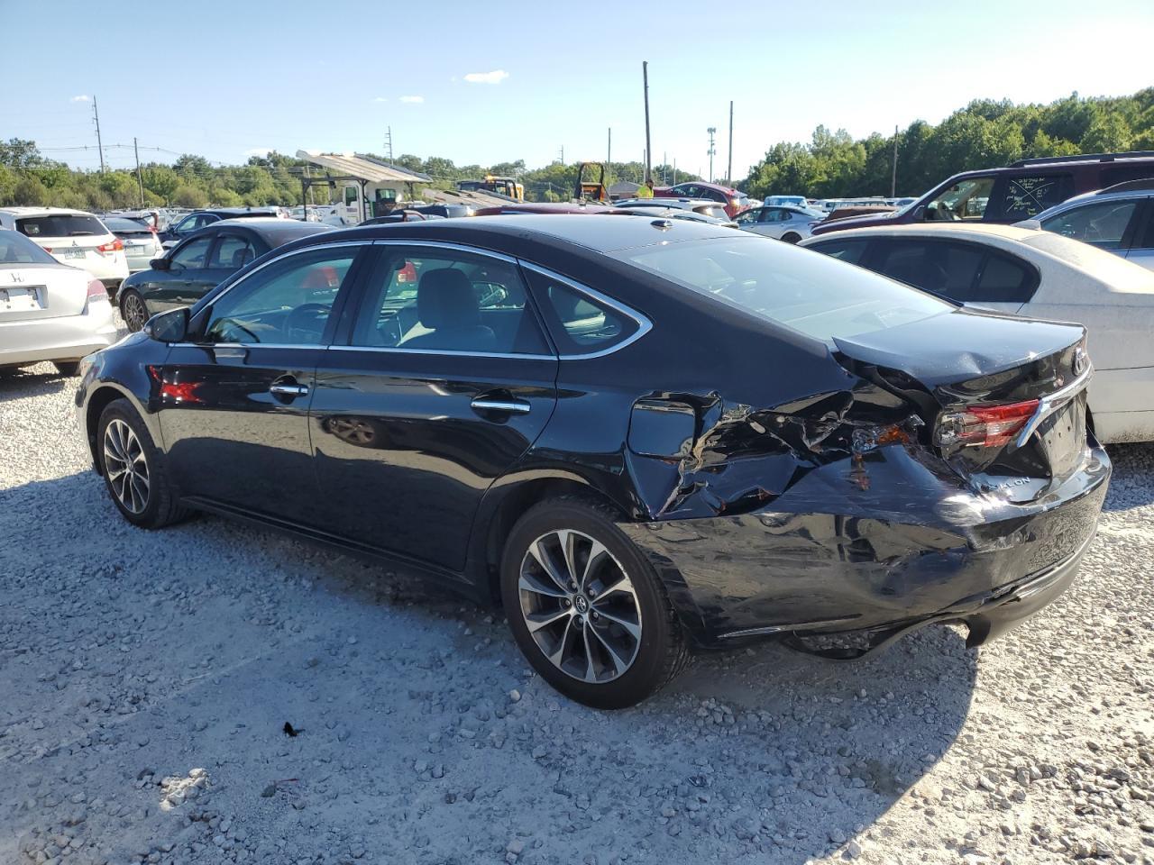 2016 TOYOTA AVALON XLE - Image 2