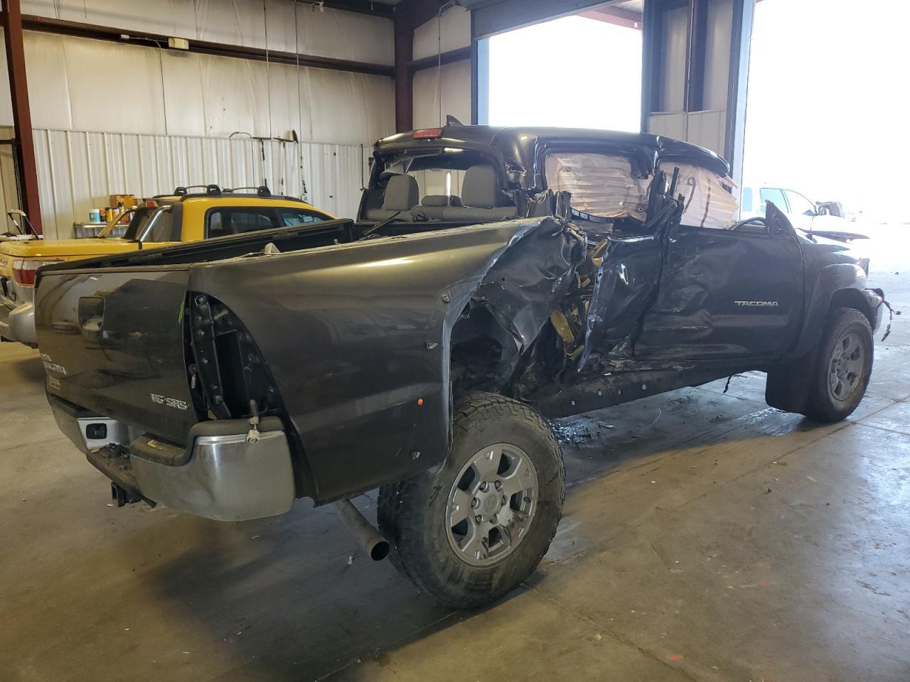 2014 TOYOTA TACOMA DOU - Image 3