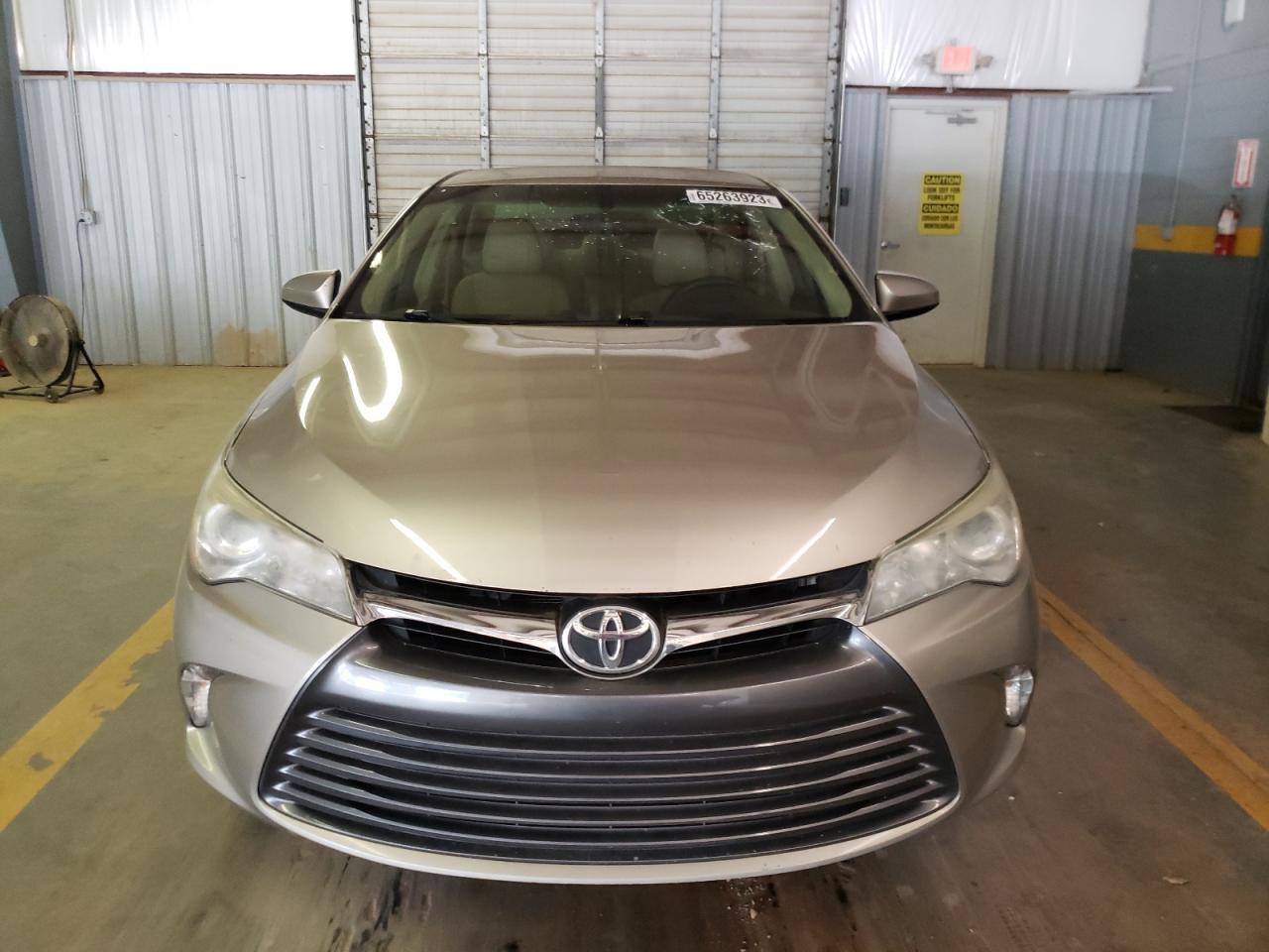 2015 TOYOTA CAMRY LE - Image 5