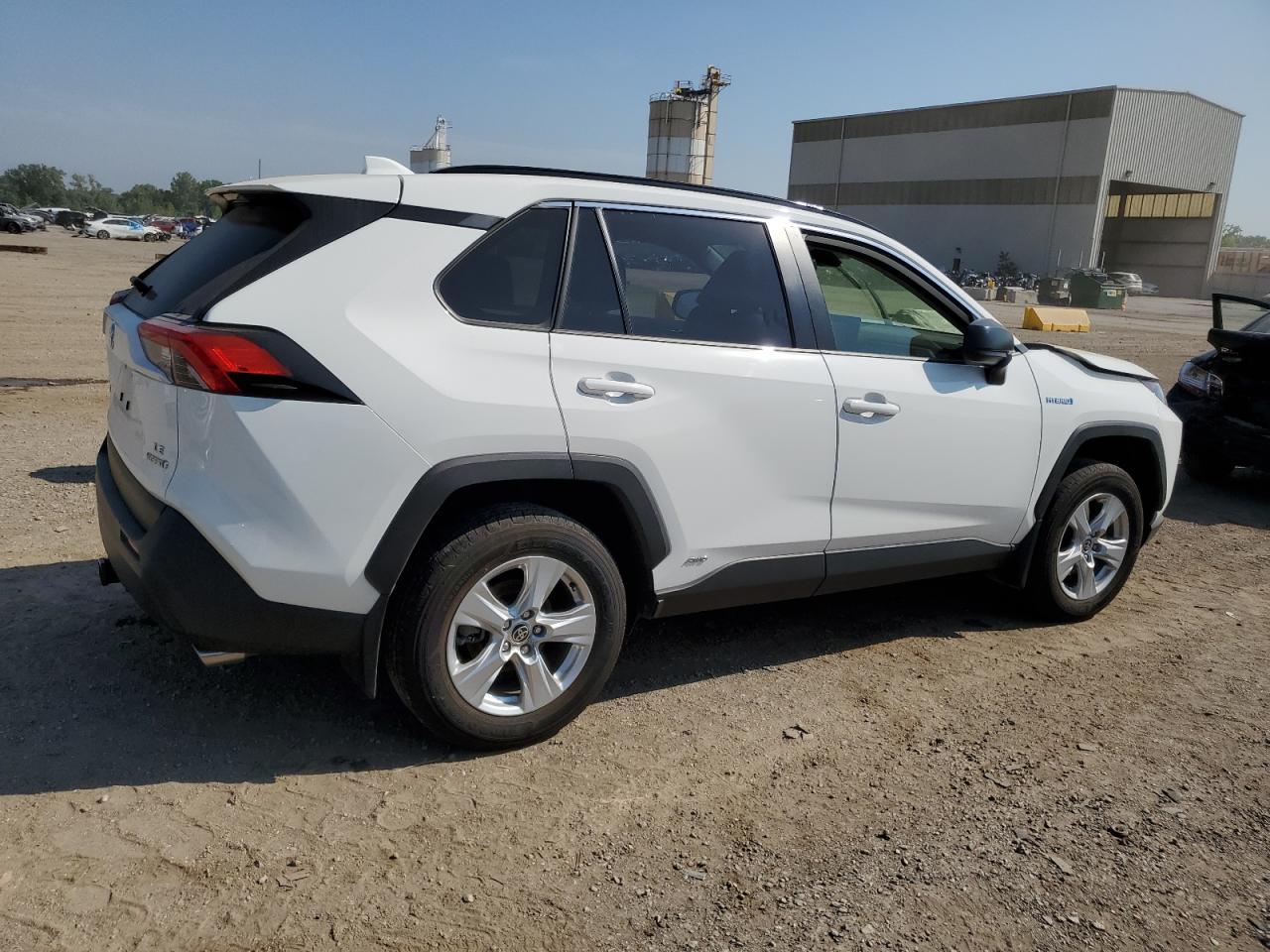 2021 TOYOTA RAV4 LE - Image 3