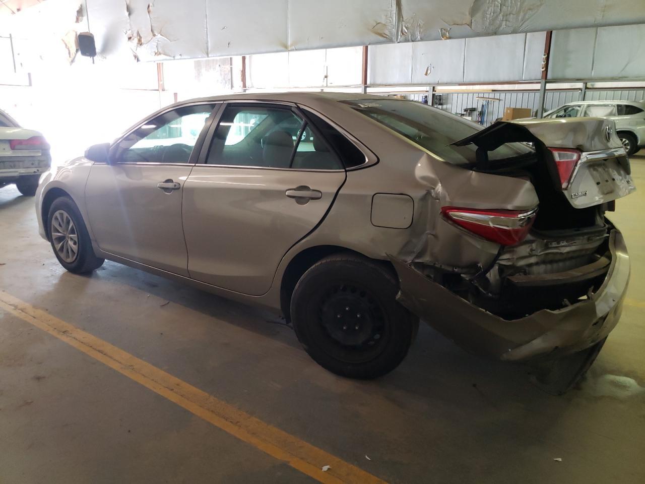 2015 TOYOTA CAMRY LE - Image 2