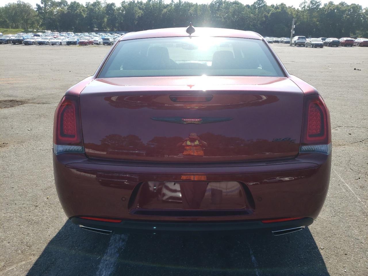 2023 CHRYSLER 300 S - Image 6