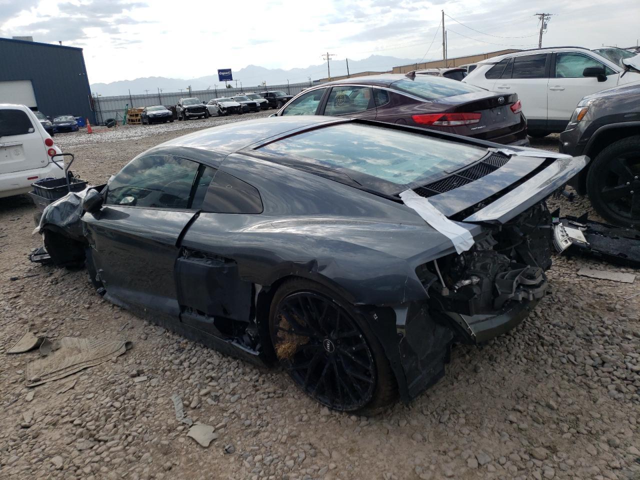 2017 AUDI R8 5.2 PLU - Фото 2