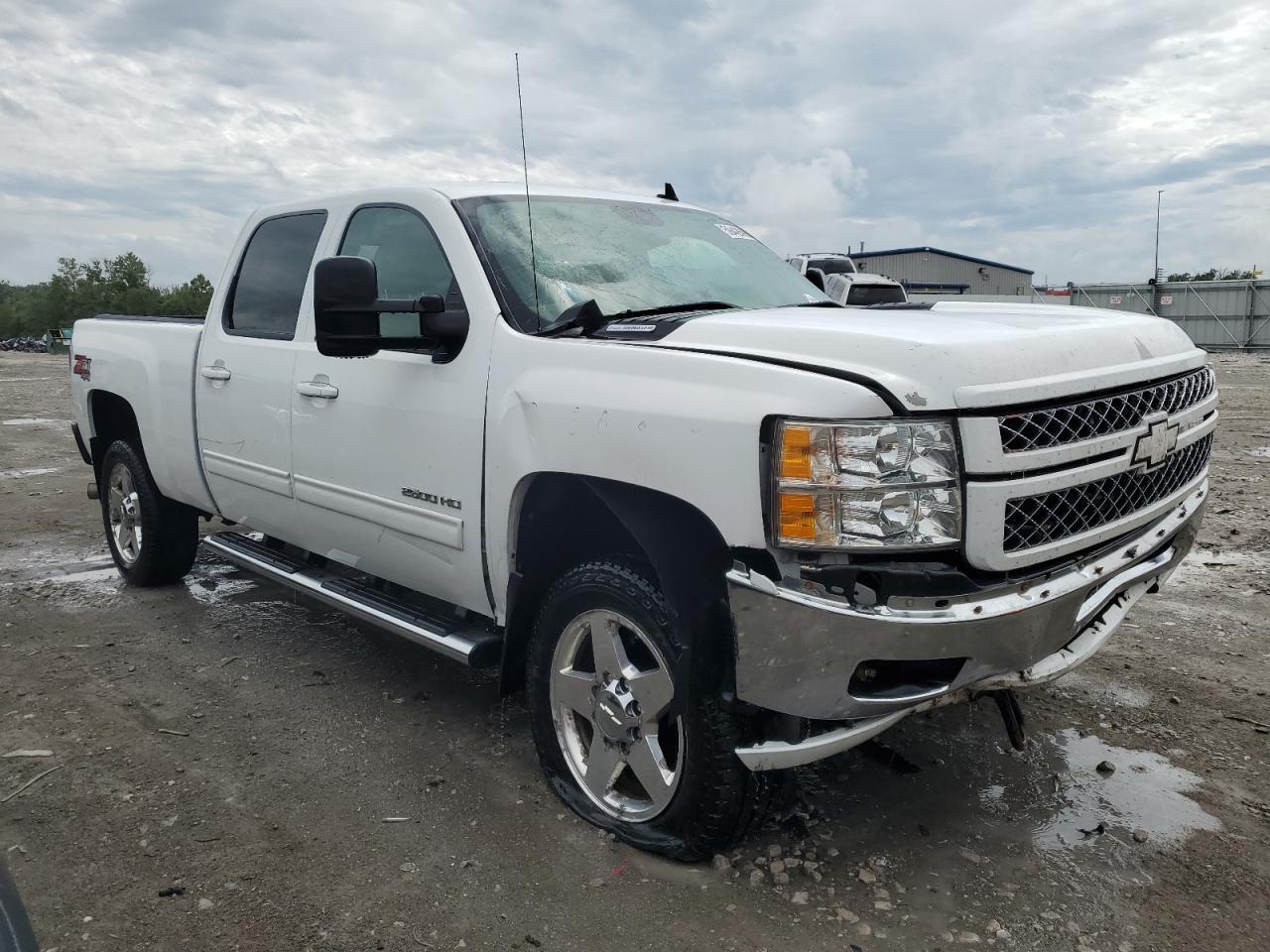 2013 CHEVROLET SILVERADO - Image 4