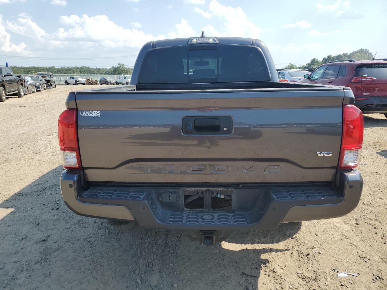 2017 TOYOTA TACOMA DOU - Фото 6