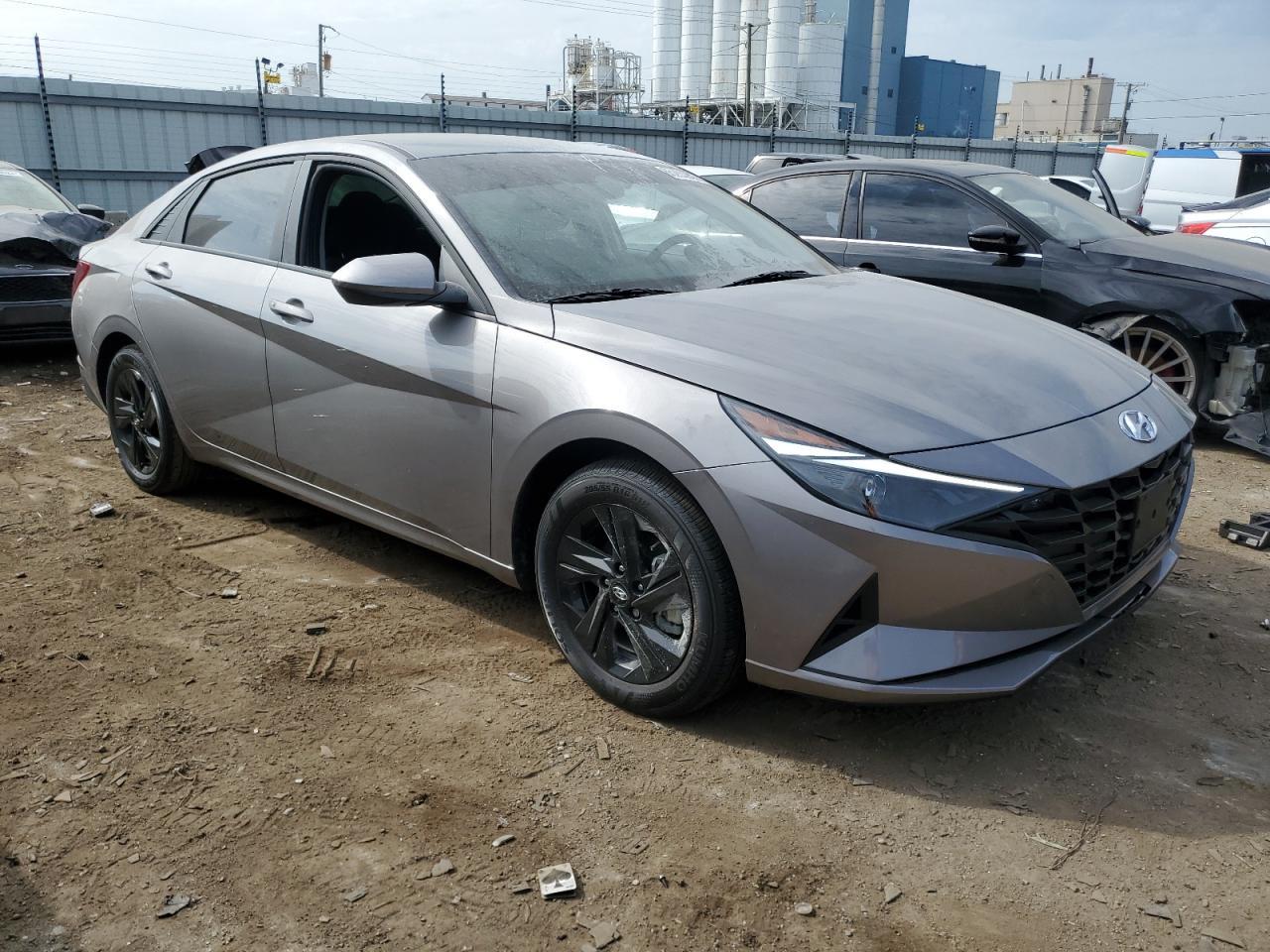 2023 HYUNDAI ELANTRA SE - Image 4