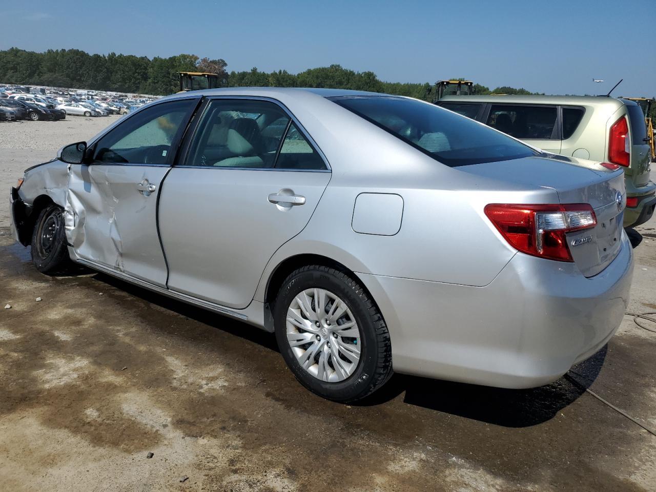 2012 TOYOTA CAMRY BASE - Фото 2