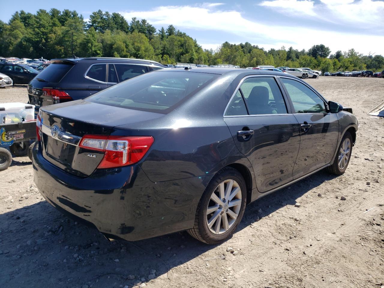 2012 TOYOTA CAMRY BASE - Фото 3