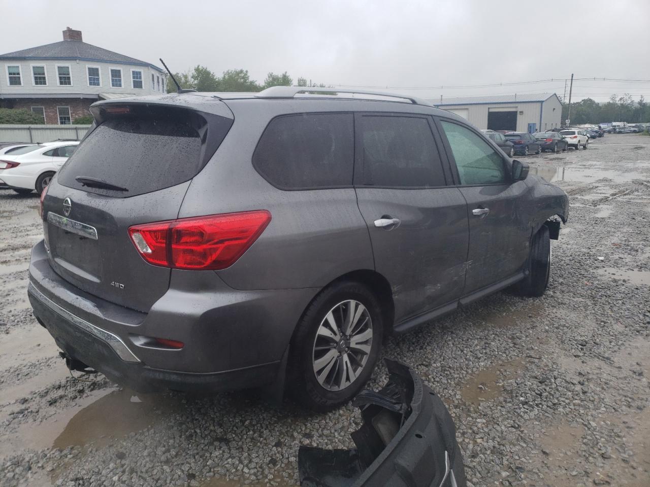 2018 NISSAN PATHFINDER - Фото 3