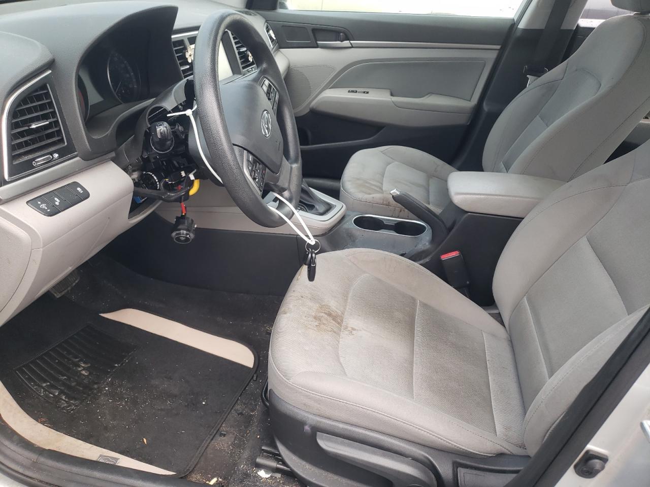 2018 HYUNDAI ELANTRA SE - Image 7