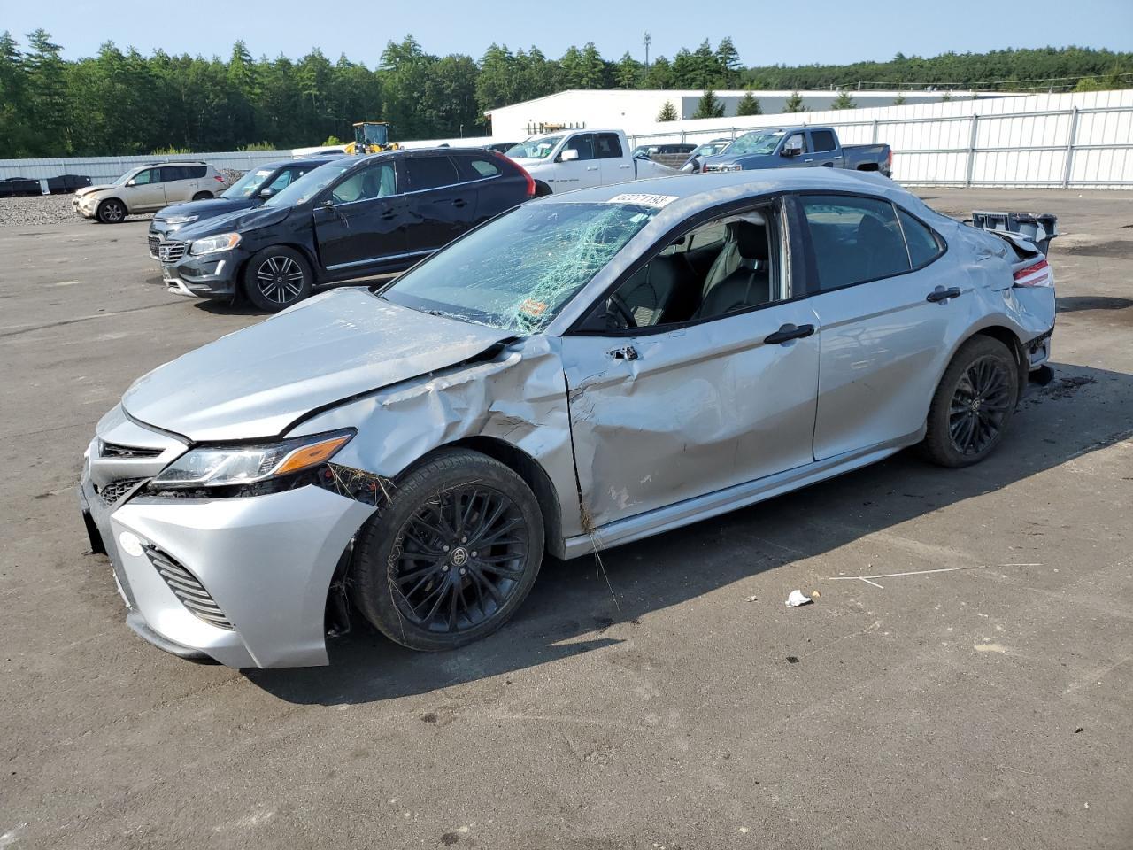 2020 TOYOTA CAMRY SE