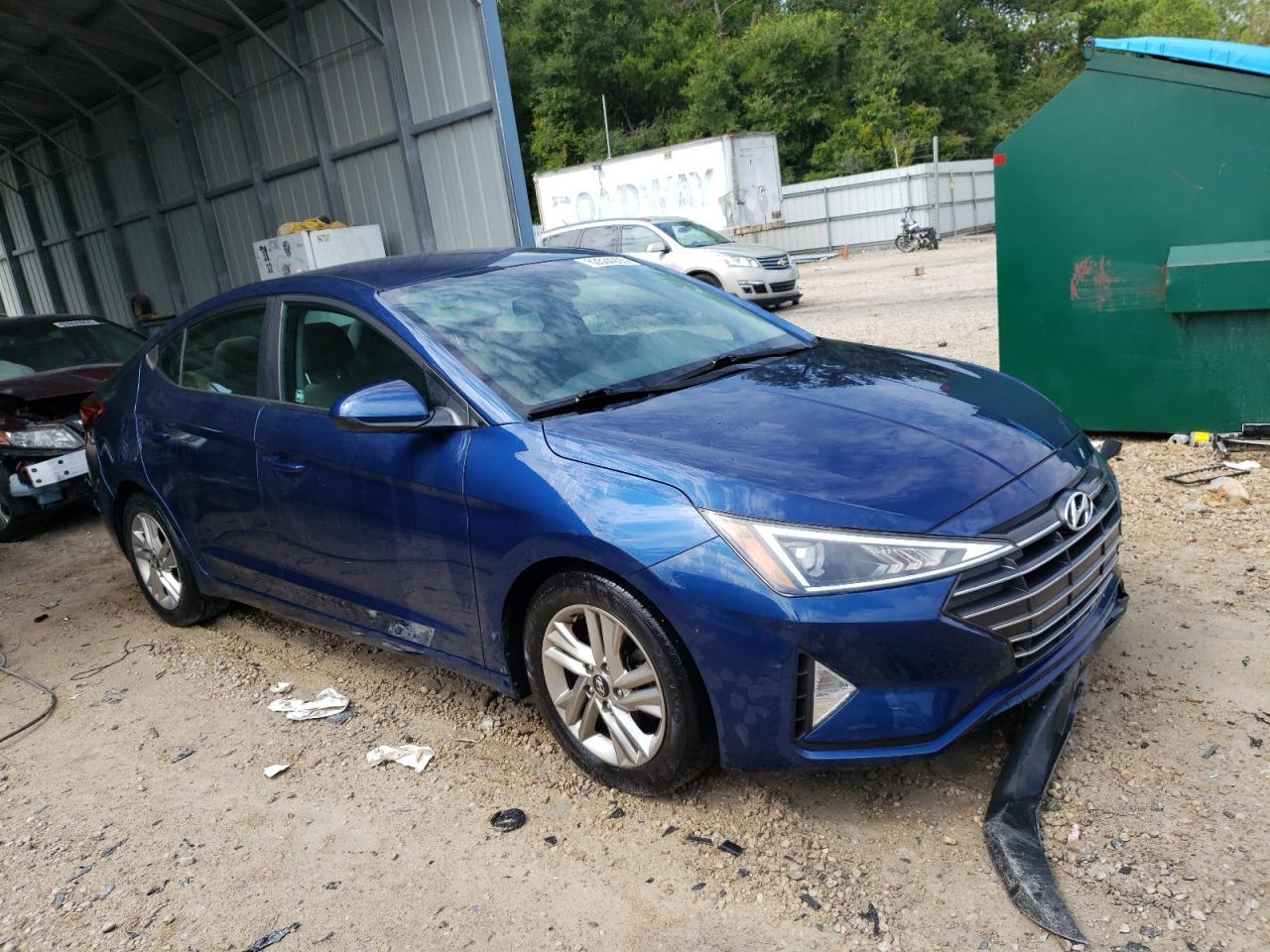 2019 HYUNDAI ELANTRA SE - Фото 4