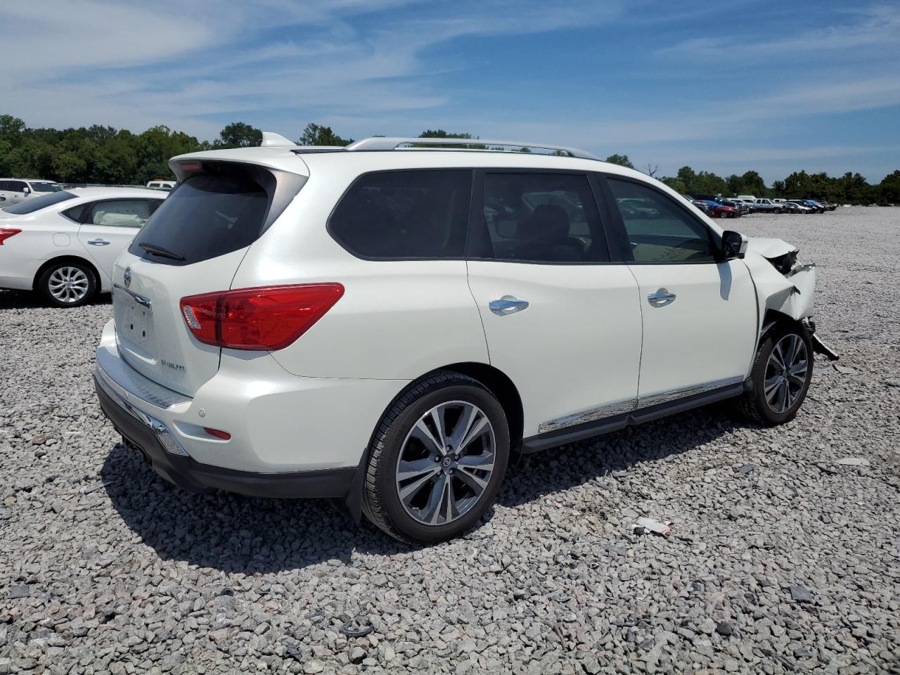 2019 NISSAN PATHFINDER - Image 3