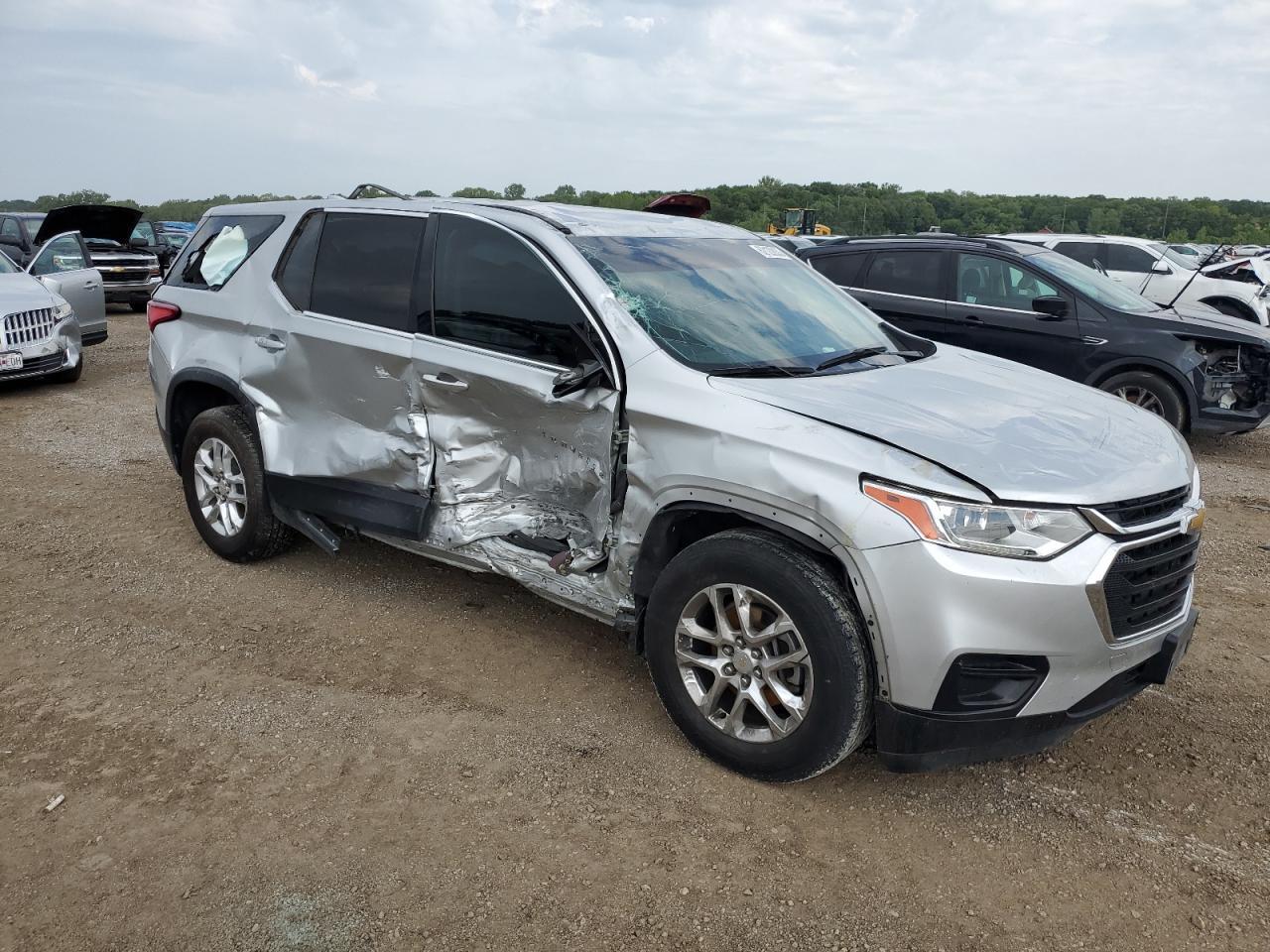 2018 CHEVROLET TRAVERSE L - Фото 4