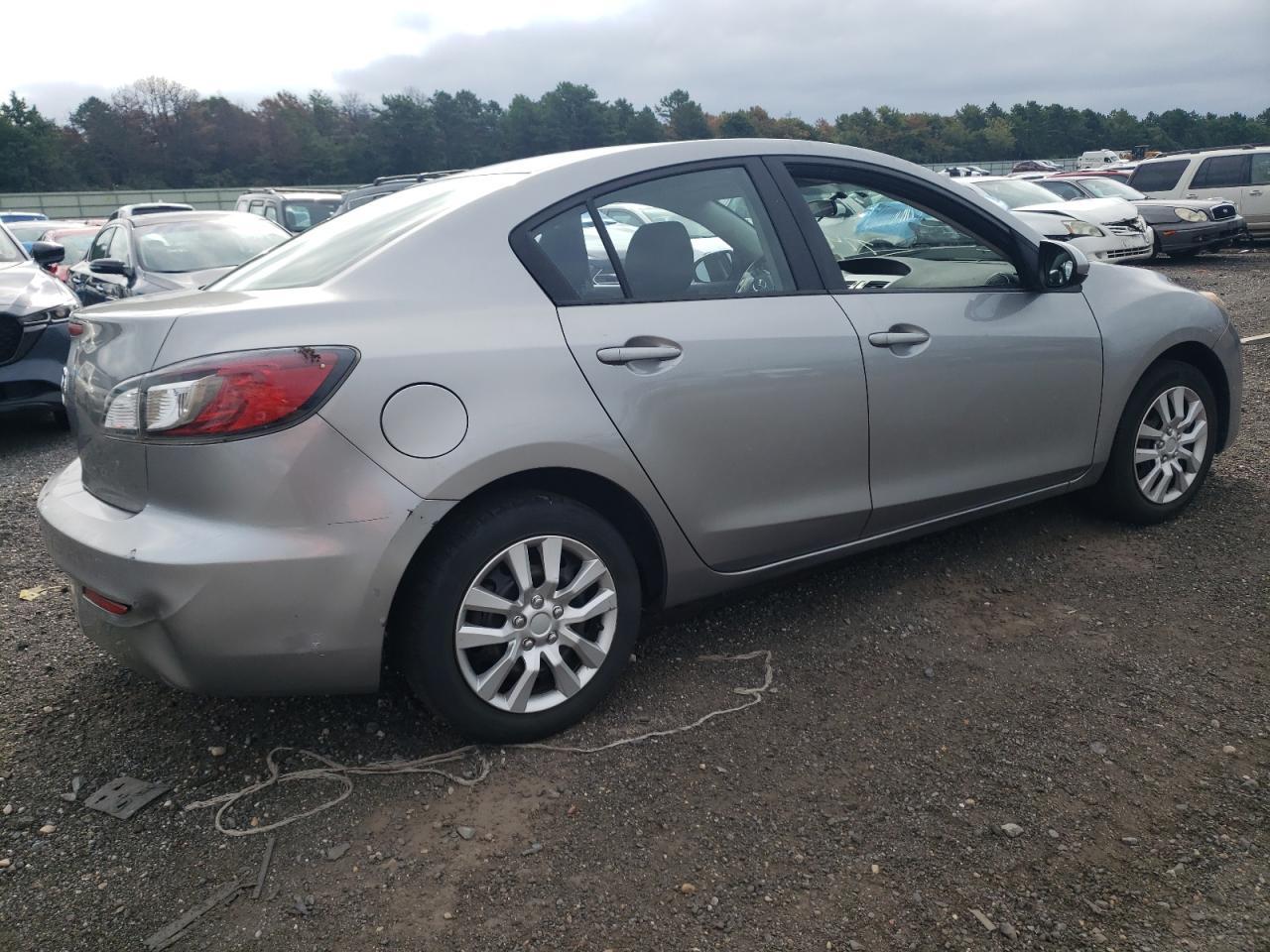 2013 MAZDA 3 I - Фото 3
