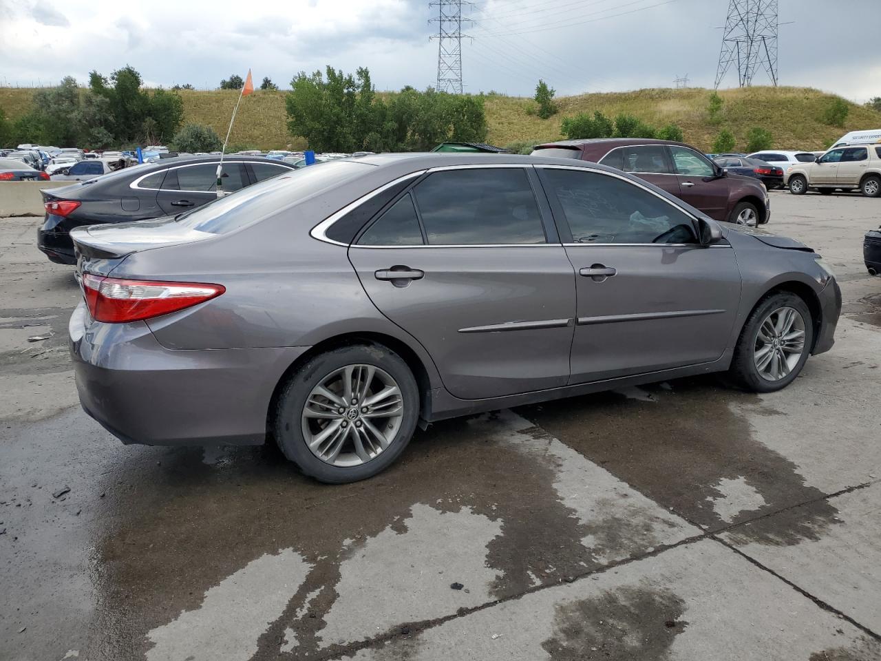 2015 TOYOTA CAMRY LE - Фото 3
