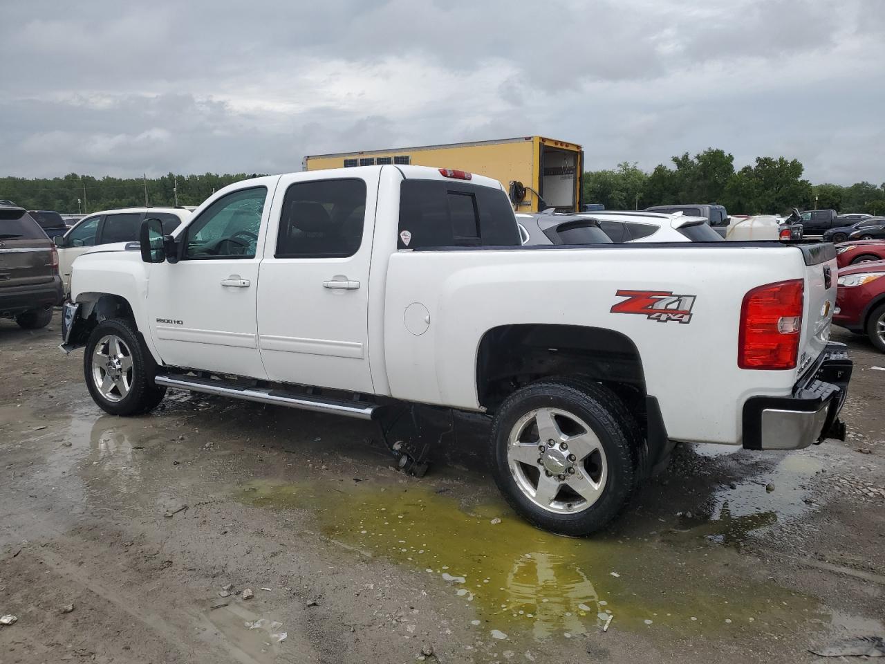 2013 CHEVROLET SILVERADO - Image 2