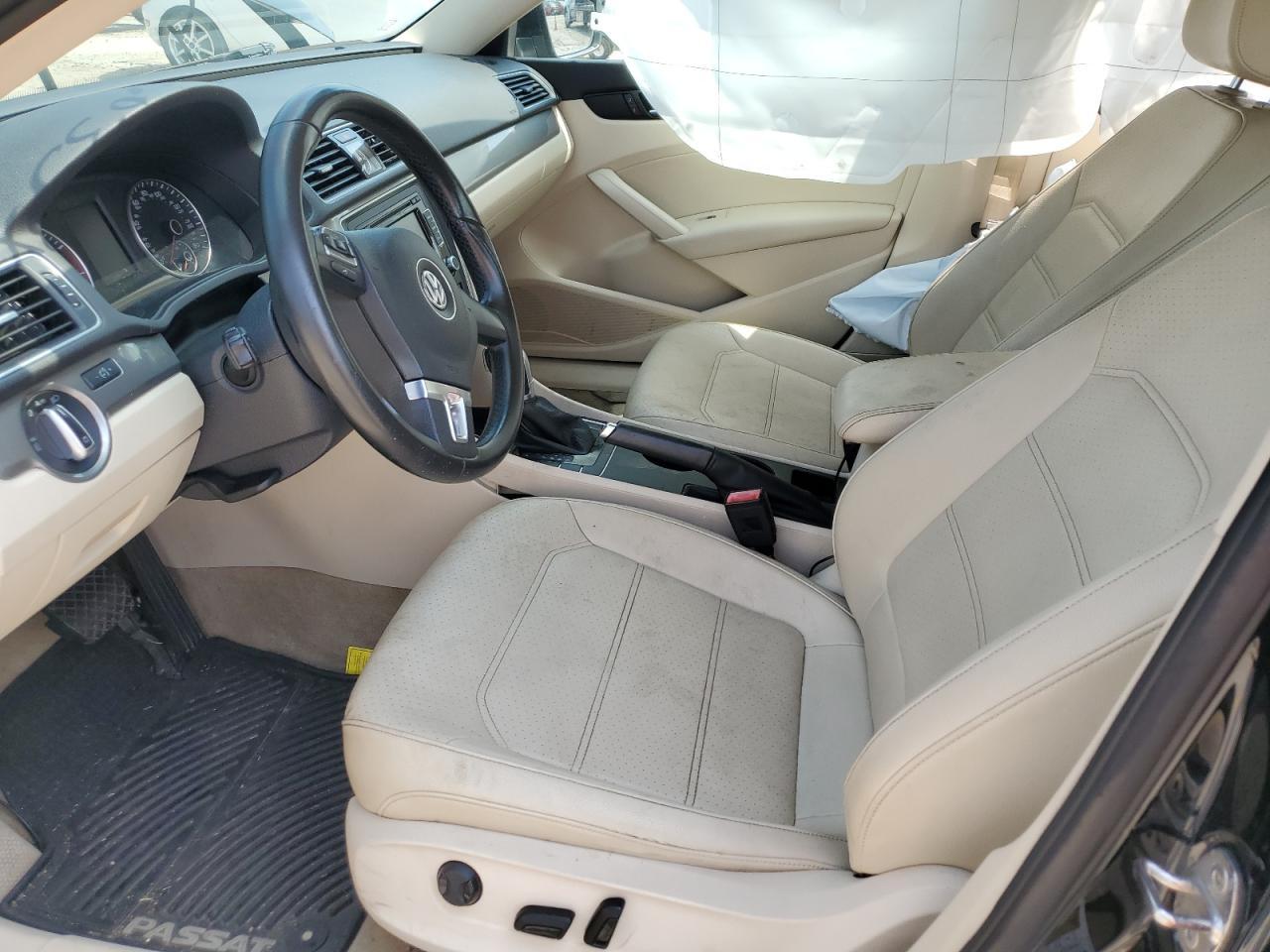 2015 VOLKSWAGEN PASSAT S - Фото 7