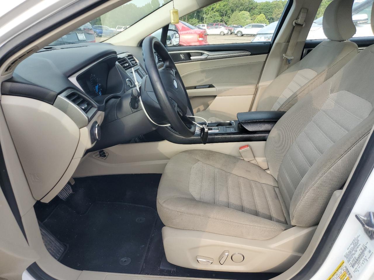 2017 FORD FUSION SE - Фото 7
